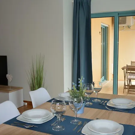 Апартаменти Stunning With Marina Views Албуфейра