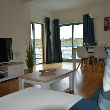 Appartement Stunning With Marina Views *